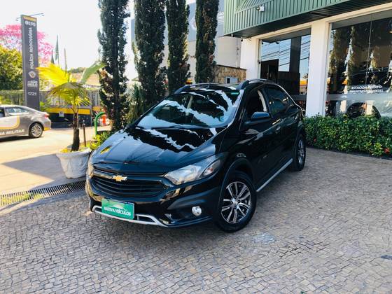 CHEVROLET ONIX 1.4 MPFI ACTIV 8V FLEX 4P AUTOMÁTICO CHEVROLET ONIX 1.4 MPFI ACTIV 8V FLEX 4P AUTOMÁTICO